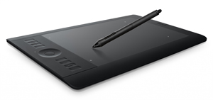 Wacom社製ペンタブレット Intuos5 Medium（PTK-650/K0）